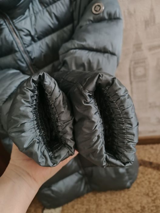 Продам пуховик жіночий