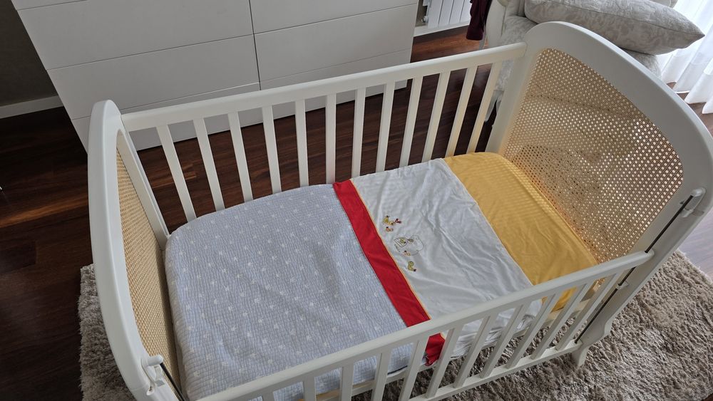 Cama de grades bebé/criança