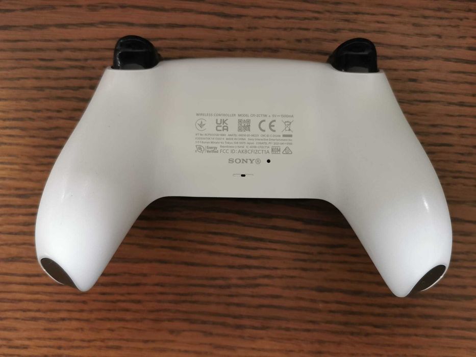 Pad DualSense PS5 White biały – nowe analogi magnetyczne