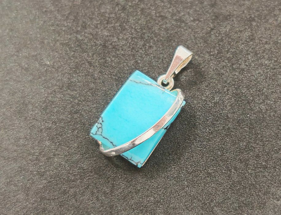 Zawieszka z Turkusem p925 4,65g 3,5x1,5cm Nieużywana