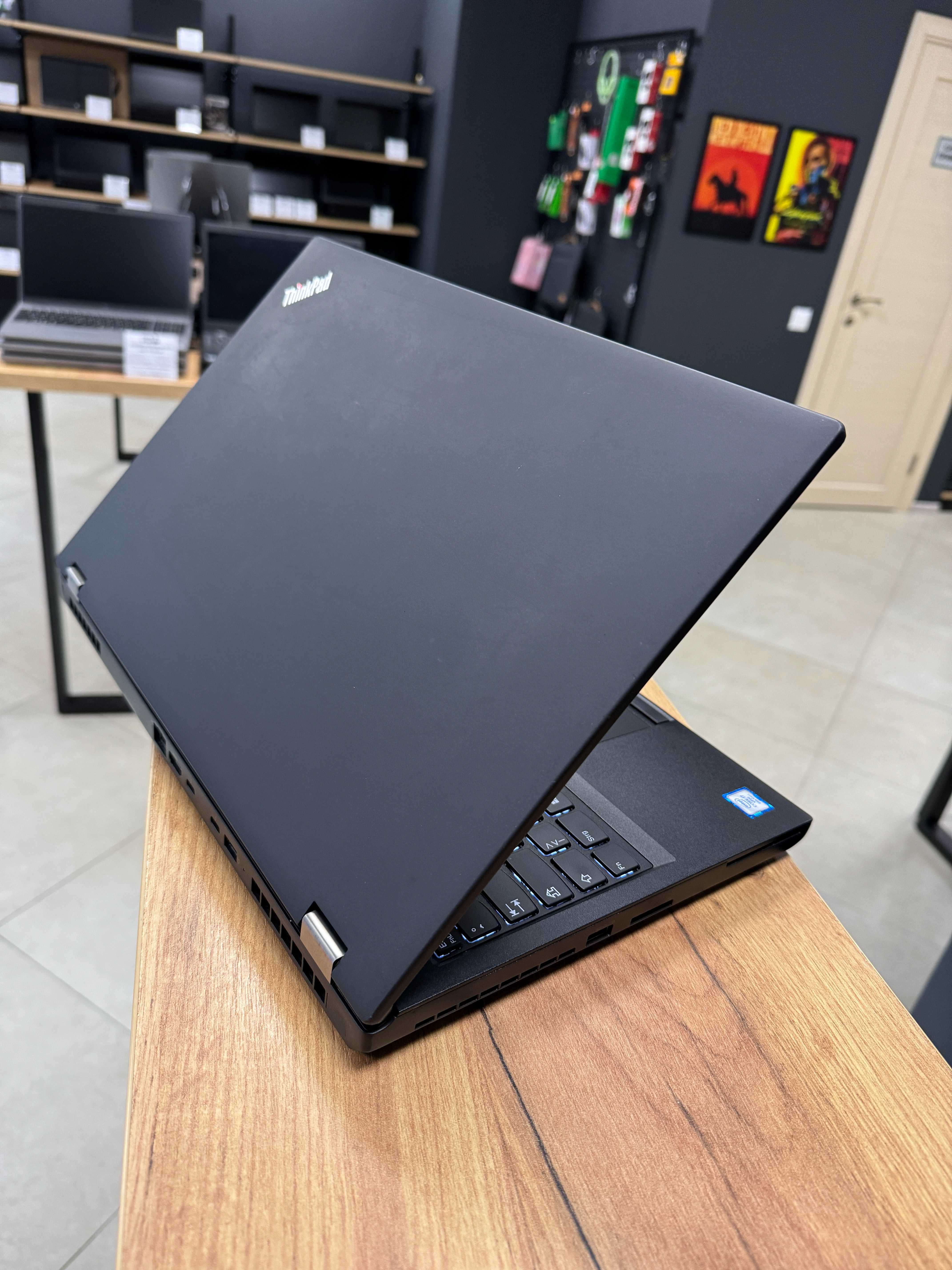 Lenovo ThinkPad P52 - i7 8850H/Quadro P2000 4 GB/32 GB/512 NVME/IPS