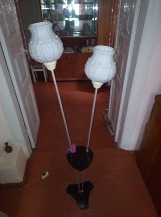 Продам торшер винтажный
