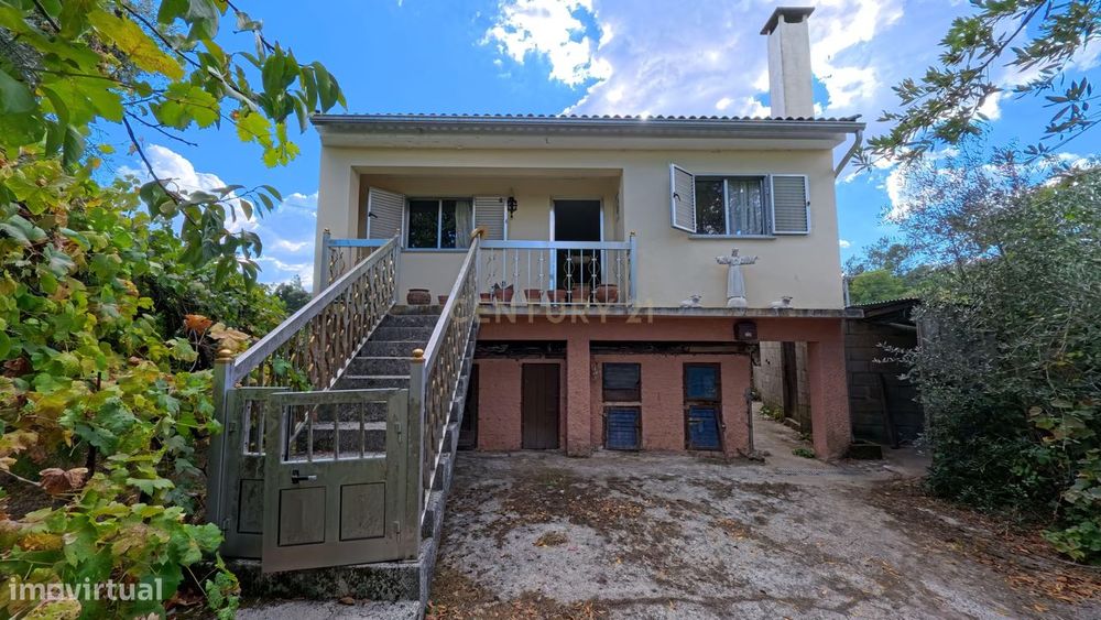 Moradia isolada em Moimenta, São Pedro de France – Viseu