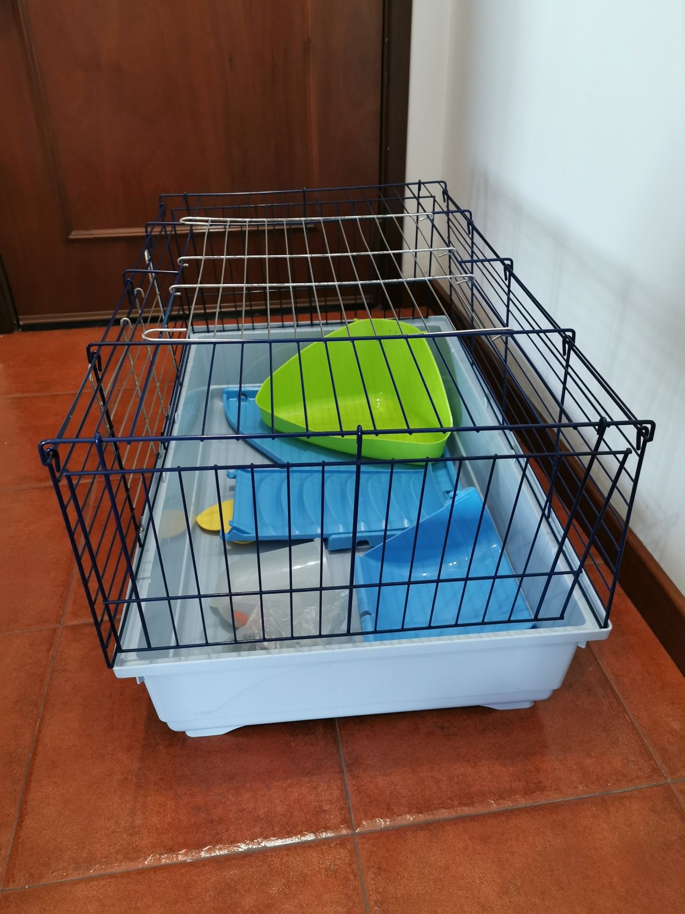 Gaiola para coelho com acessórios