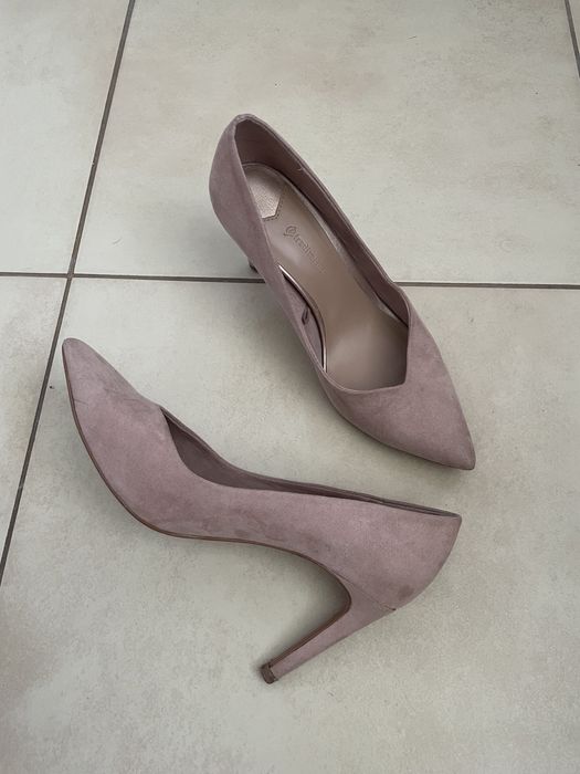 Stradivarius 36 czółenka zamszowe na obcasie pudrowy róż