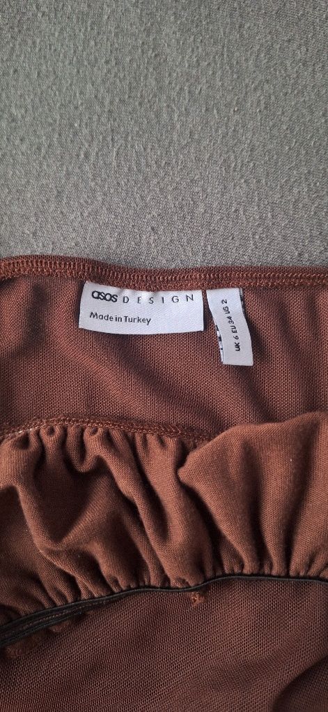 Brązowy top marki asos design