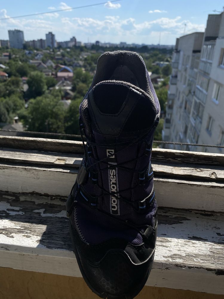 solomon gore tex , 42