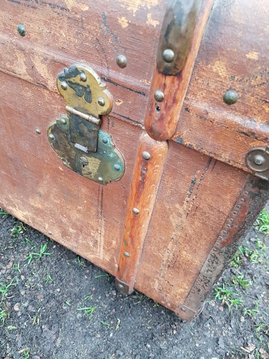 Duży,piękny,przedwojenny kufer podróżny ówczesnego celebryty