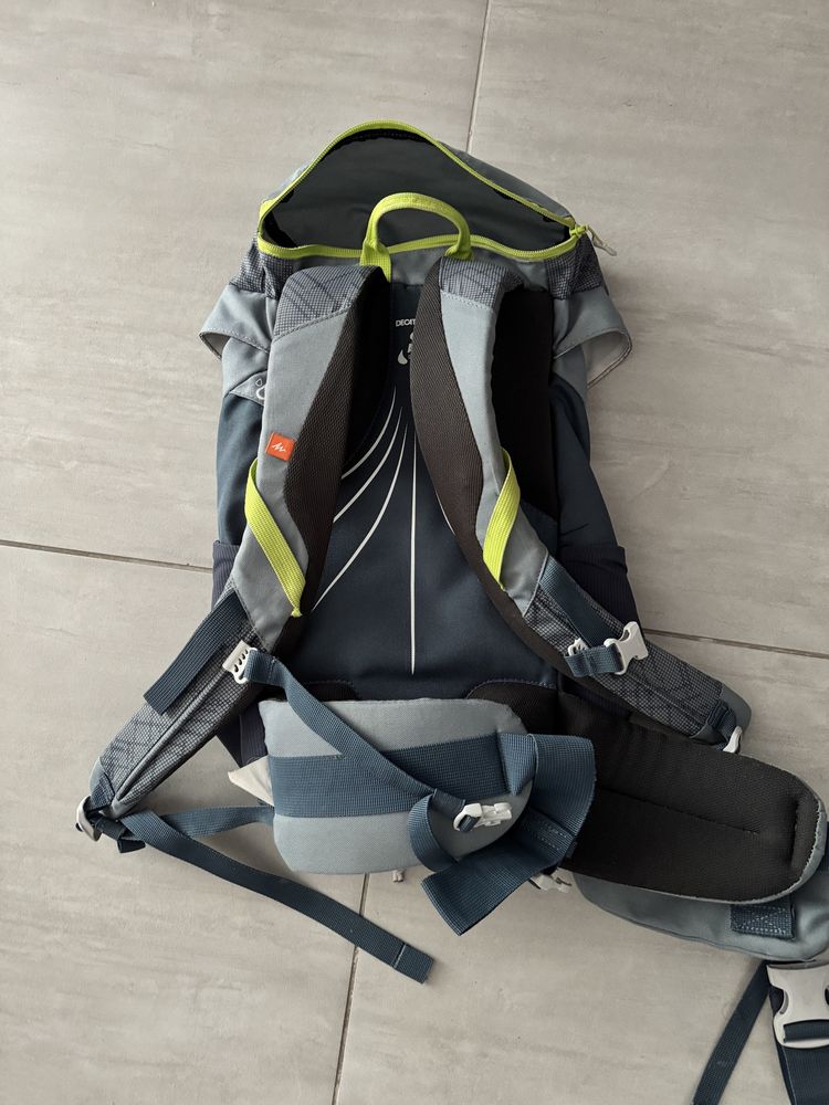Plecak QUECHUA MH100 20L Turystyczny Trekkingowy Rowerowy
