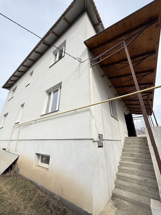 Продам двухэтажный дом, ул. Суворова (Татлина), 250 м2,