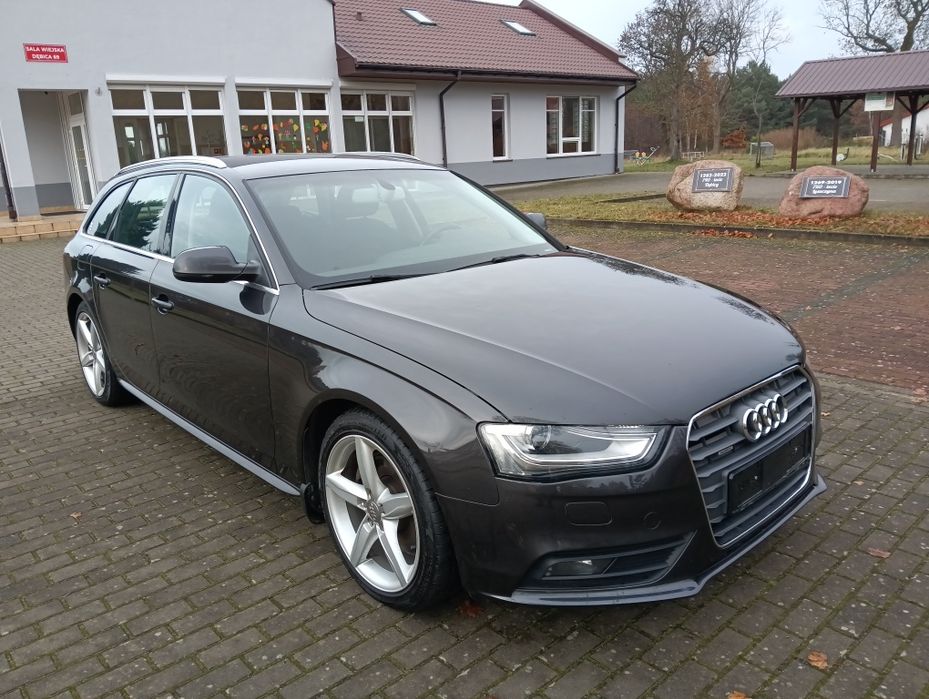 Audi a4 B8 Lift 2.0tdi/quattro/LED/Xenon/pdc/2013