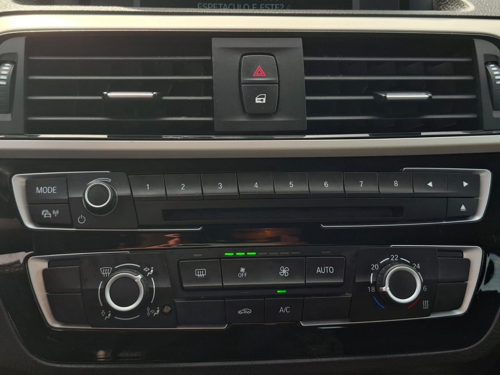 BMW 118D 2.0 caixa automática