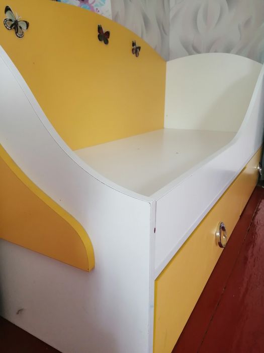 Продам детскую, подростковую кровать