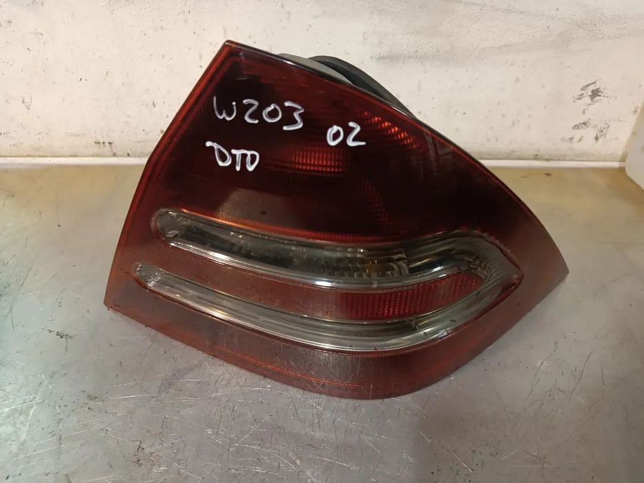 FAROLIM MERCEDES CLASSE C W203 - ESQUERDO / DIREITO