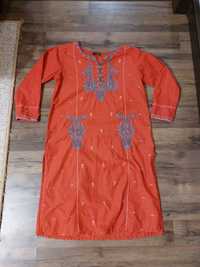 красивезна сукня вишиванка туніка сарі