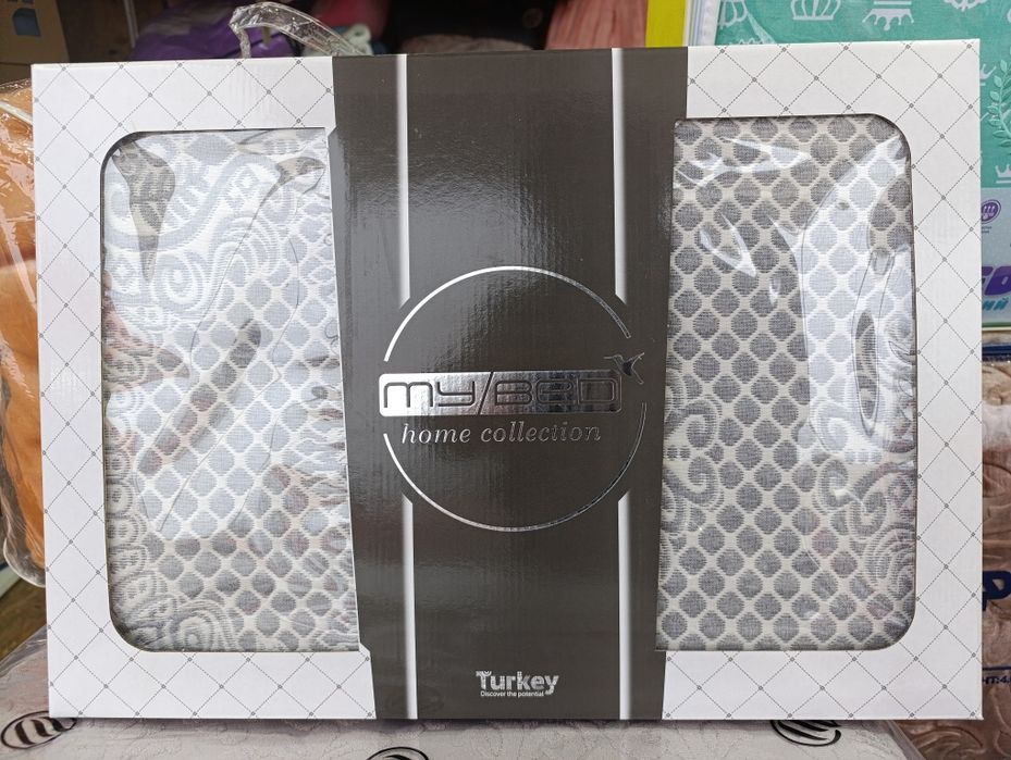 Покривало двостороннє гобеленове турецьке. Бавовняне. В коробці.