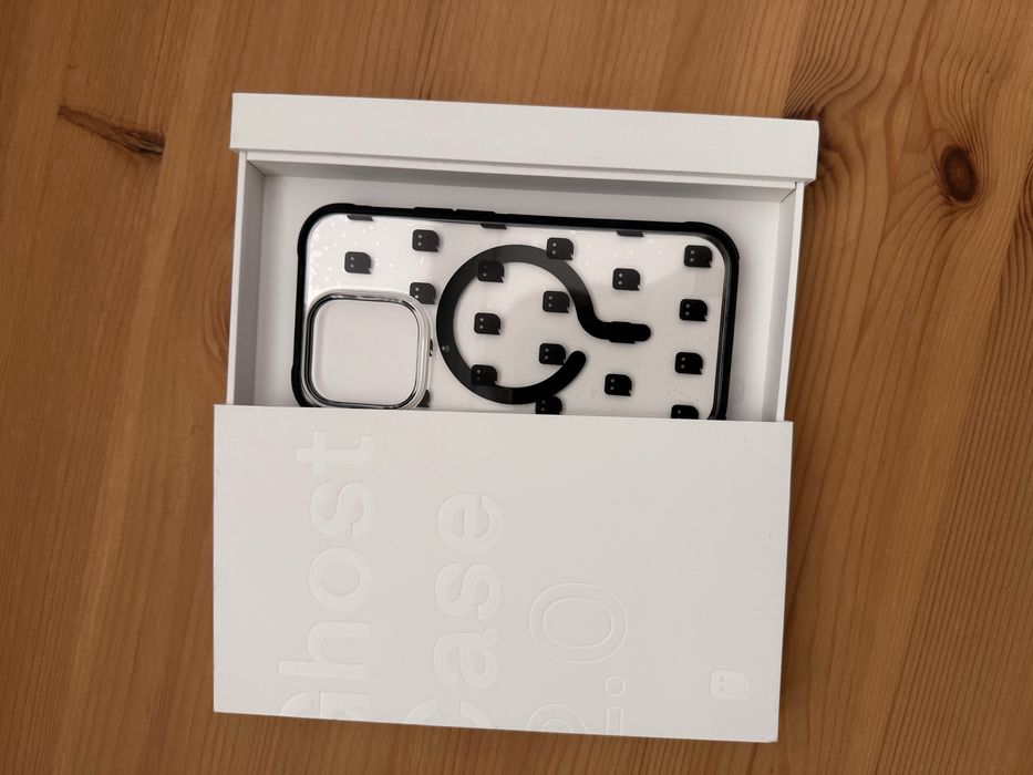 dbrand ghost case 2.0 iPhone 14 pro