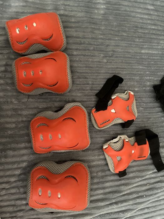 Наколінники