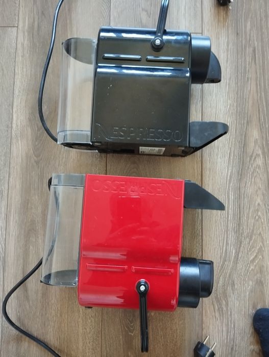 Продам кавоварку капсульну робоча та полисос телевізори