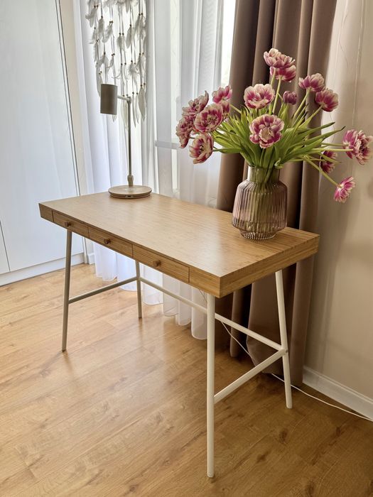 Biurko bambusowe Ikea