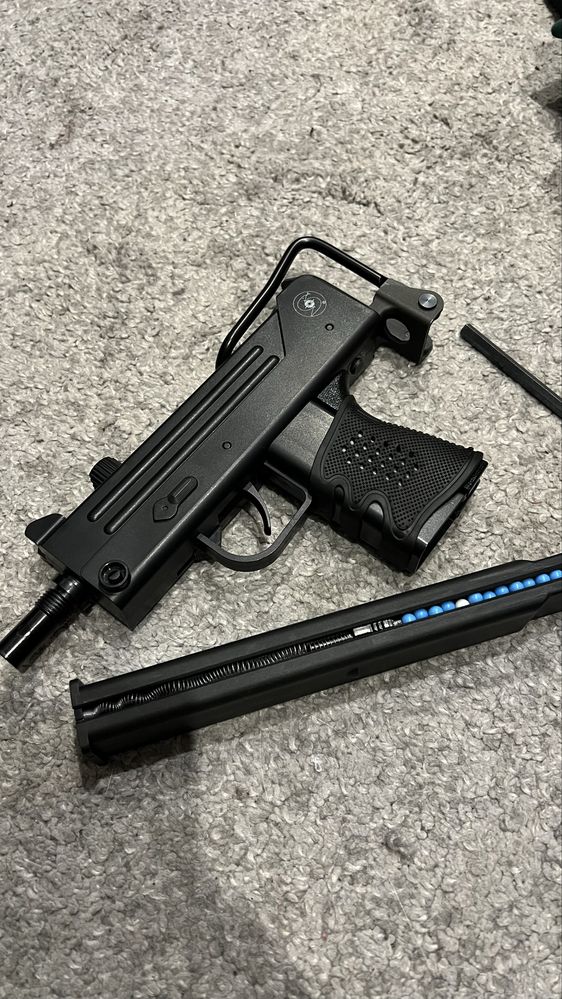 PISTOLA ASG INGRAM M11