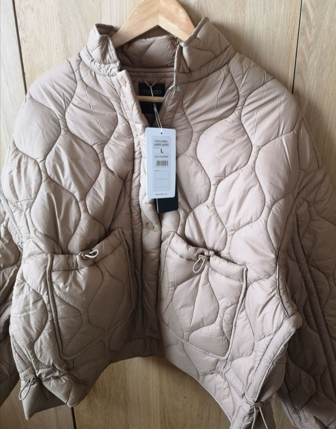 Piękna kurtka beżowa pikowana styl Zara  jesień 2023