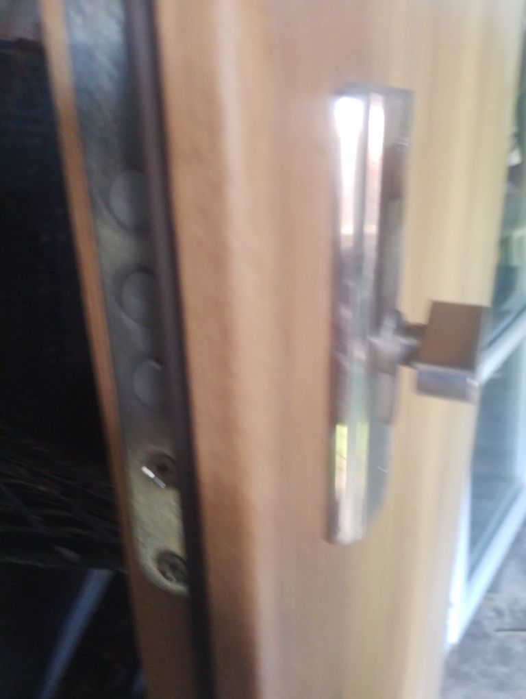 Skrzydło drzwiowe wewnętrzne drewniane na zewnątrz