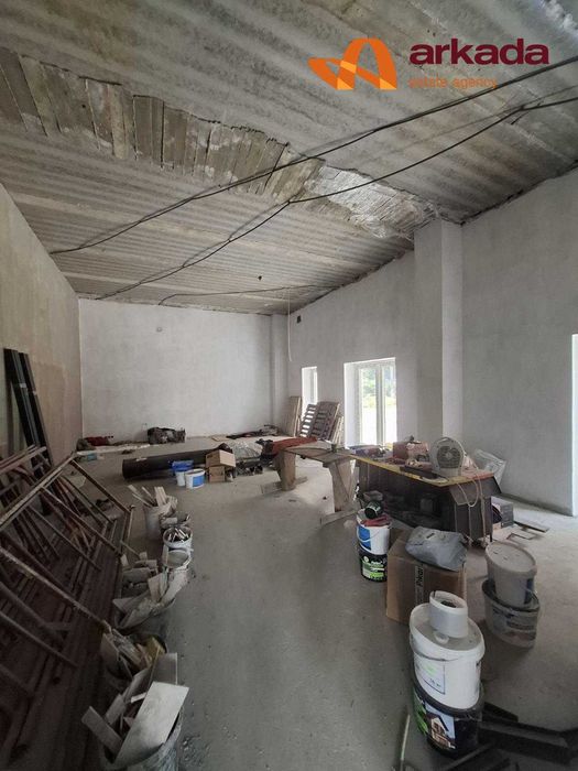 Здається в оренду комерційне фасадне приміщення в м. Калуш 220м2.