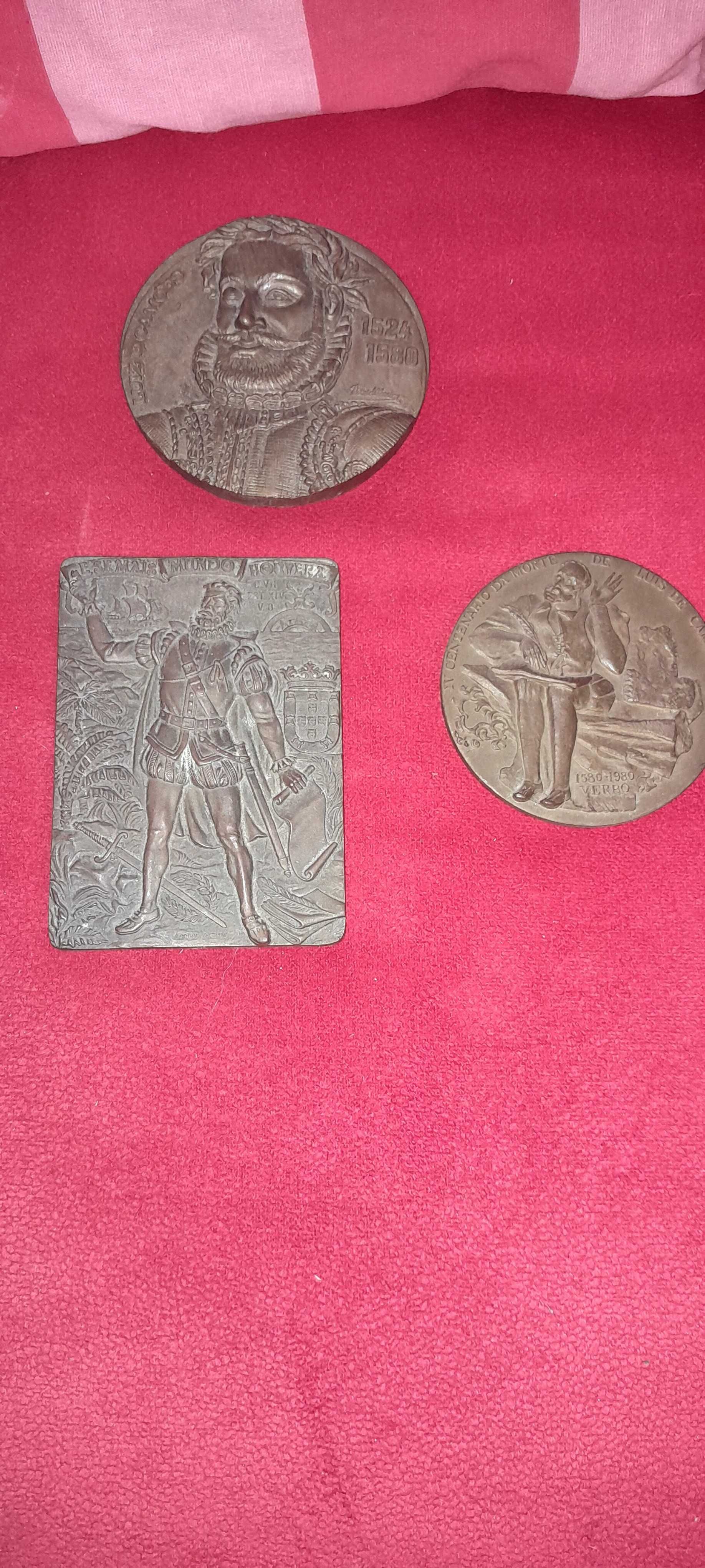 Conjunto de 3 medalhas comemorativas