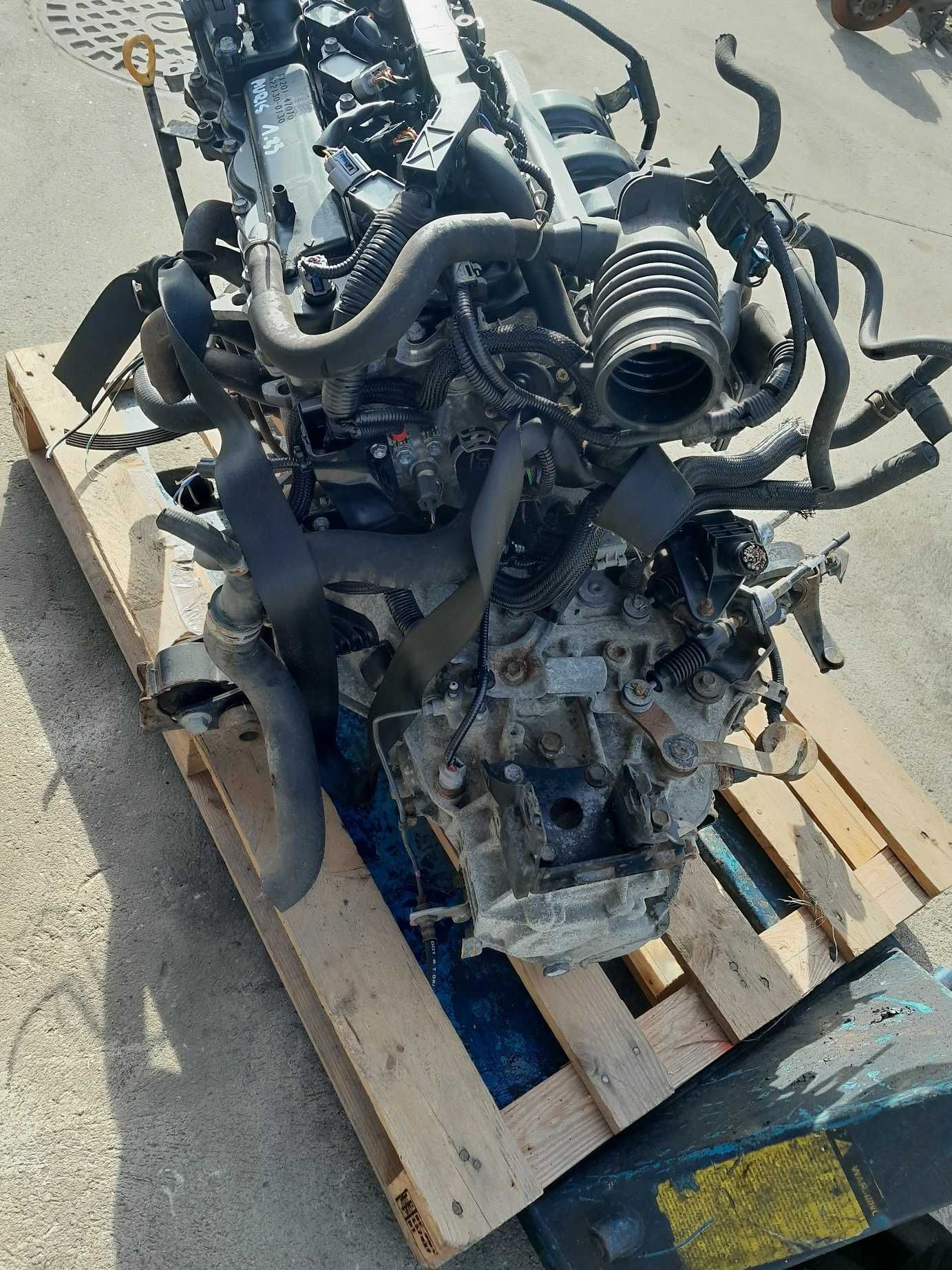 Toyota Auris I 1.3 1.33 vvti - silnik KOMPLETNY