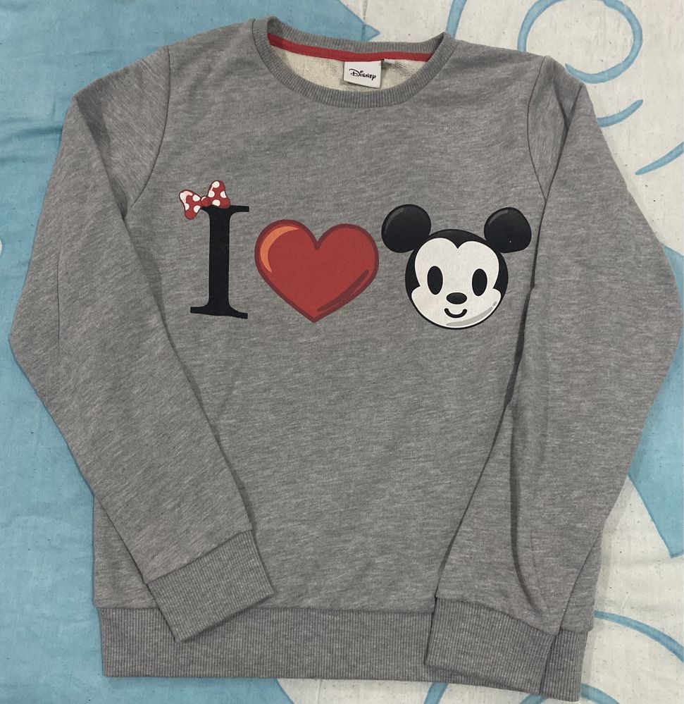 Duas camisolas Disney S. Novas.