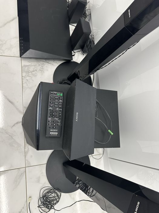 Домашній кінотеатр SONY DAV-DZ650 — 5.1, 1000W, повний комплект