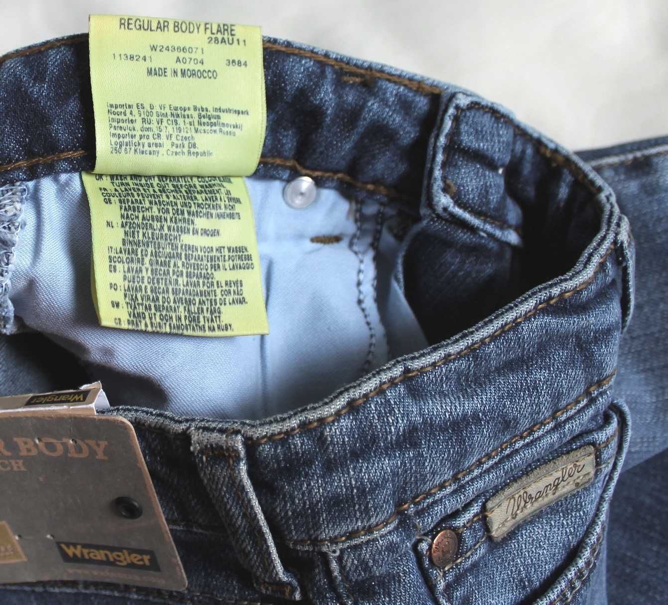 Spodnie Wrangler Regular Body Flare Stretch Tina Dzwony 26 / 30