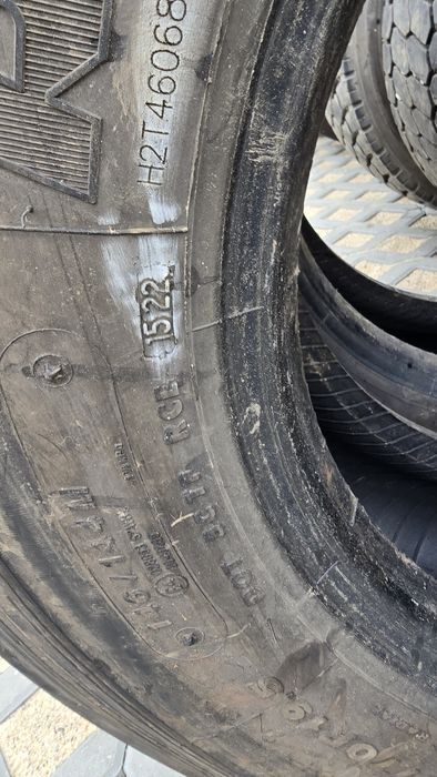 285/70r19.5 Bridgestone R-Steer 002
