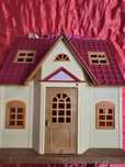Sylvanian Families domek wiejski, 5 figurek