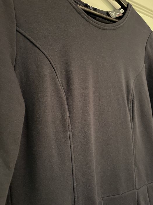 Jagodowa sukienka dresowa Lana Nguyen rozm. L