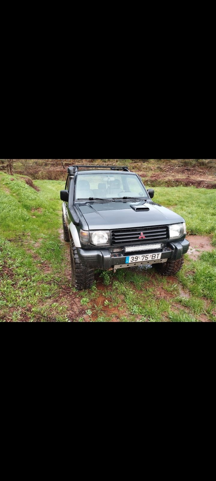 Mitsubishi Pajero vendo ou troco