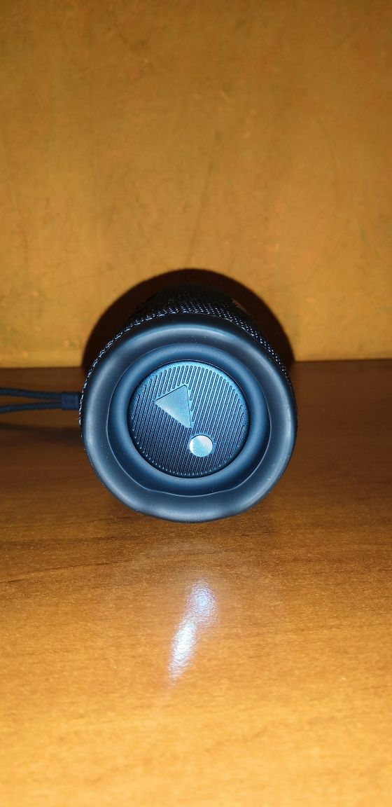 Портативна  колонка JBL flip 6