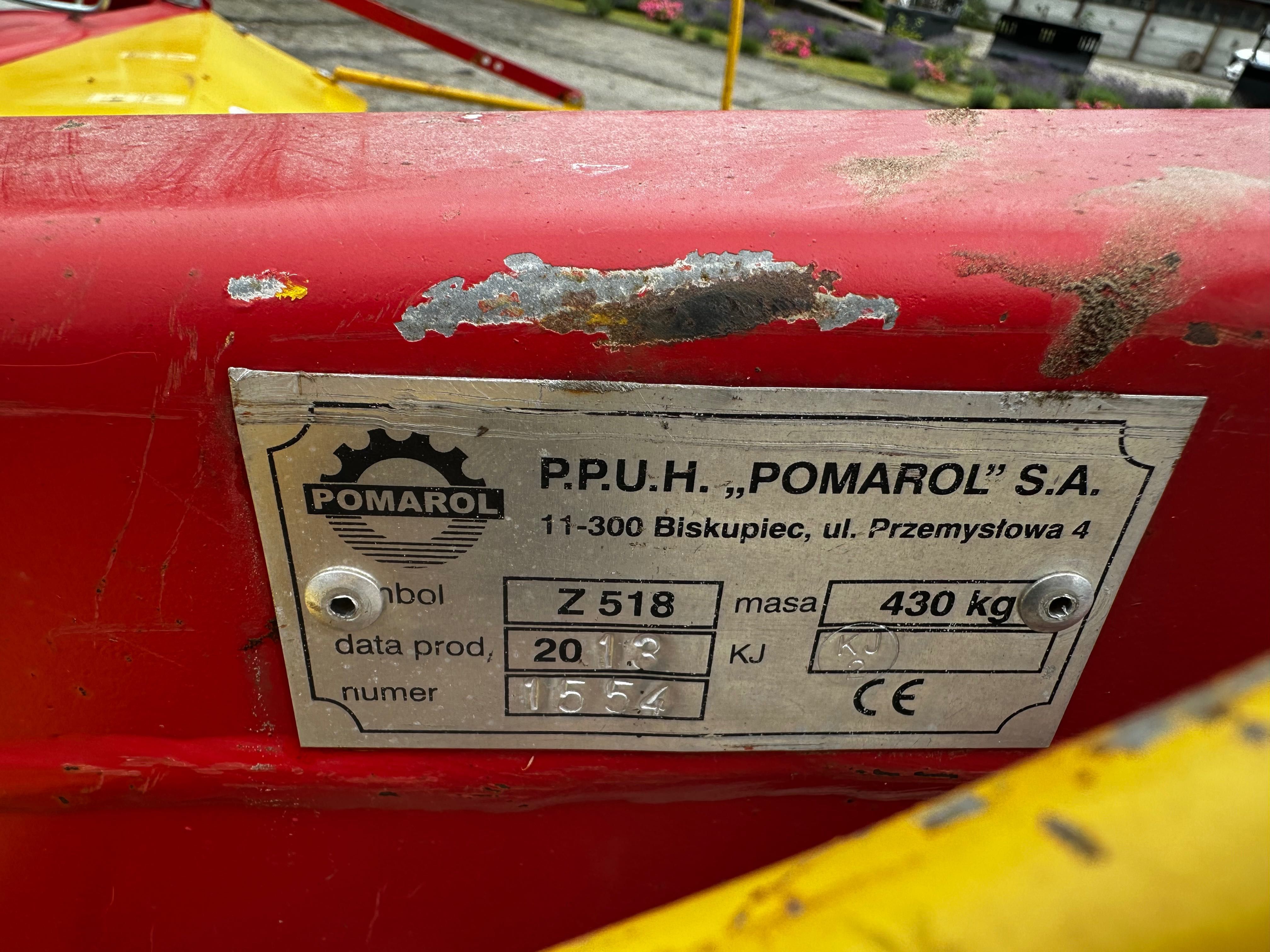 Pomarol Z518 zgrabiarko-przewracarka