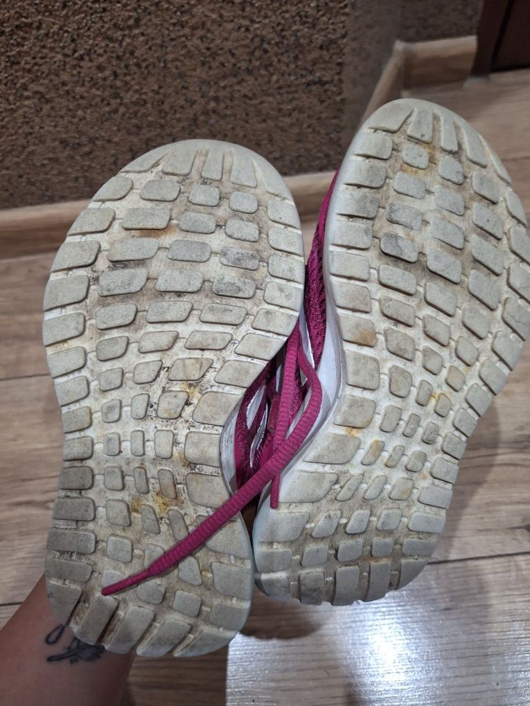 Buty adidas różowe 31 dziewczynka