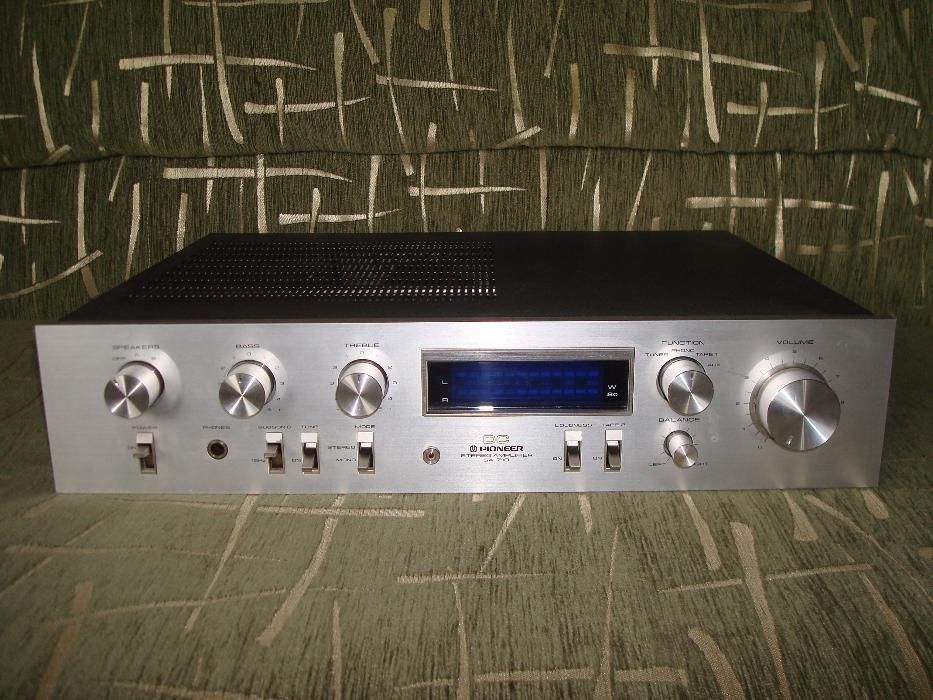 Продам усилитель Pioneer SA-710