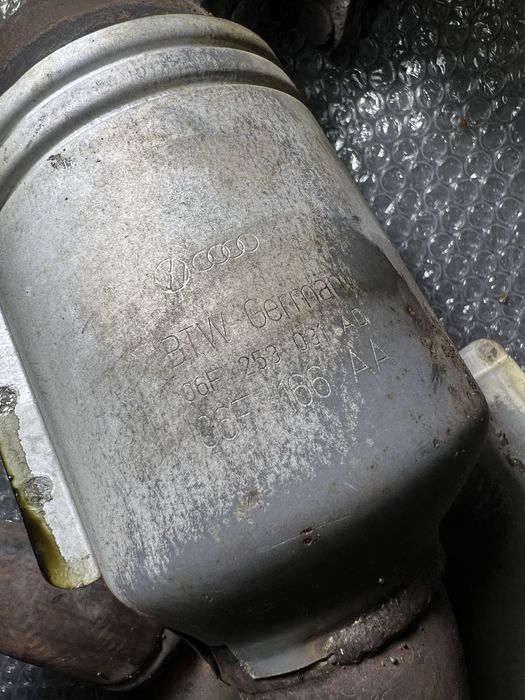 Випускний  колектор Passat B6 Octavia A5 2.0 FSI