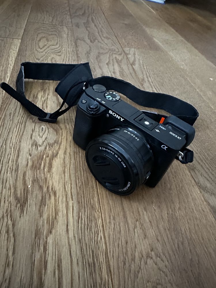 Aparat Sony A6300