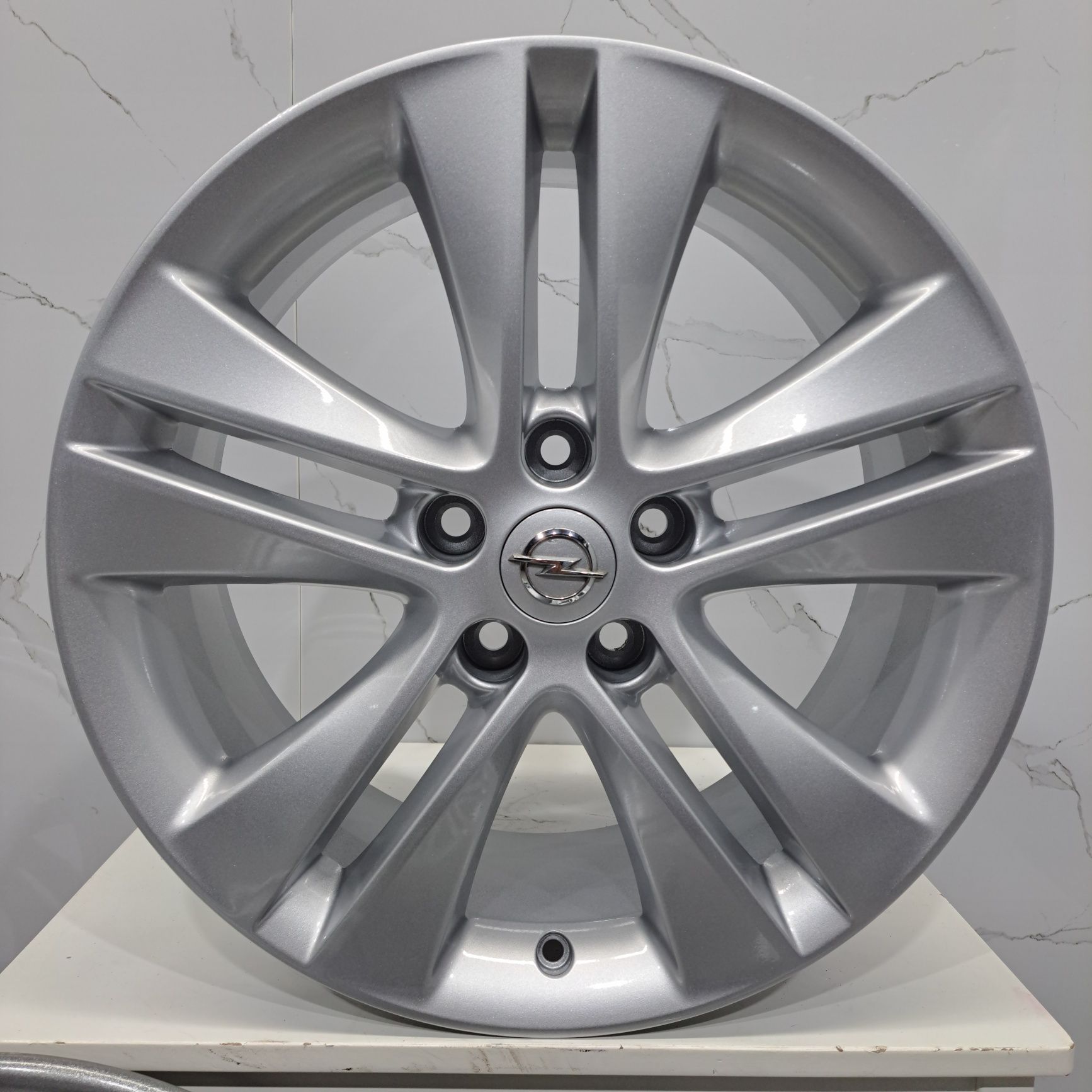 Jantes 18" originais Opel Astra J Zafira C 5x115