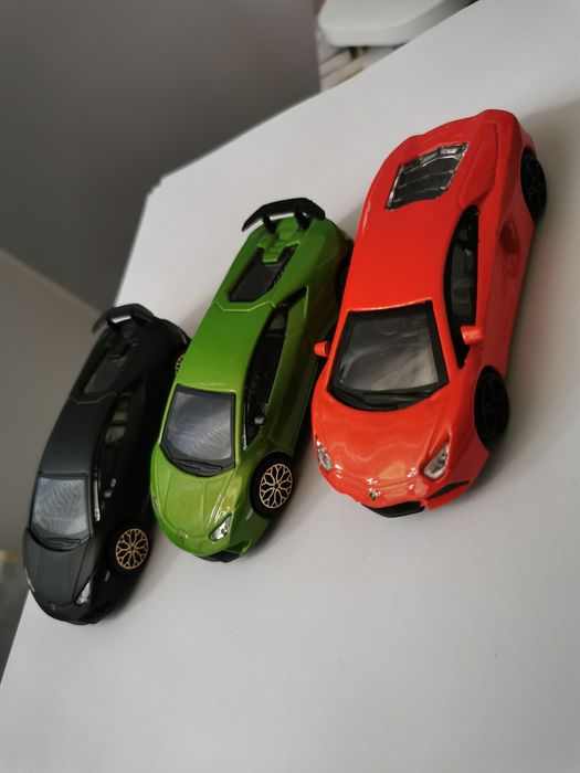 3 modele Lamborghini burago