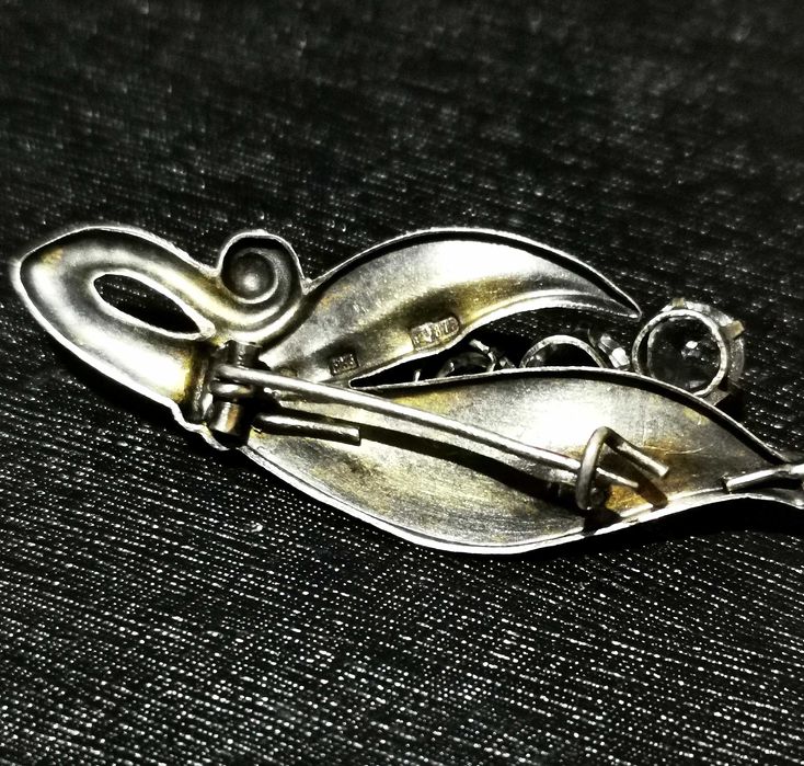 Брошь Ландыши, 875 голова, Горный хрусталь Русская красавица.