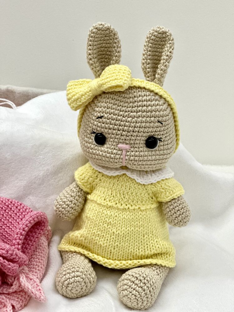 Coelhinha em croché / amigurumi