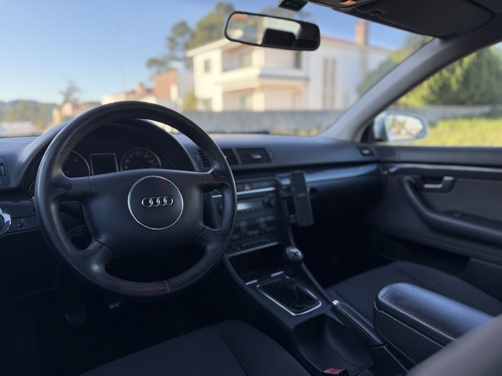 Audi A4 - 1.9 Tdi PD130