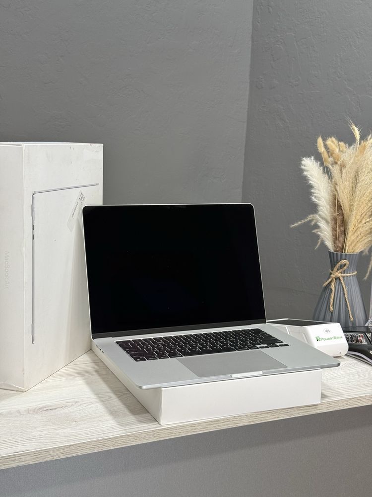 Macbook Air 15’ M2 16/512gb Silver 2022 рік