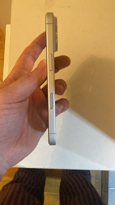 Iphone 16 128Gb branco desbloqueado